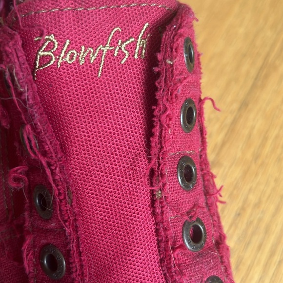 Women’s Blowfish Malibu red sneakers (worn once) - Picture 5 of 5